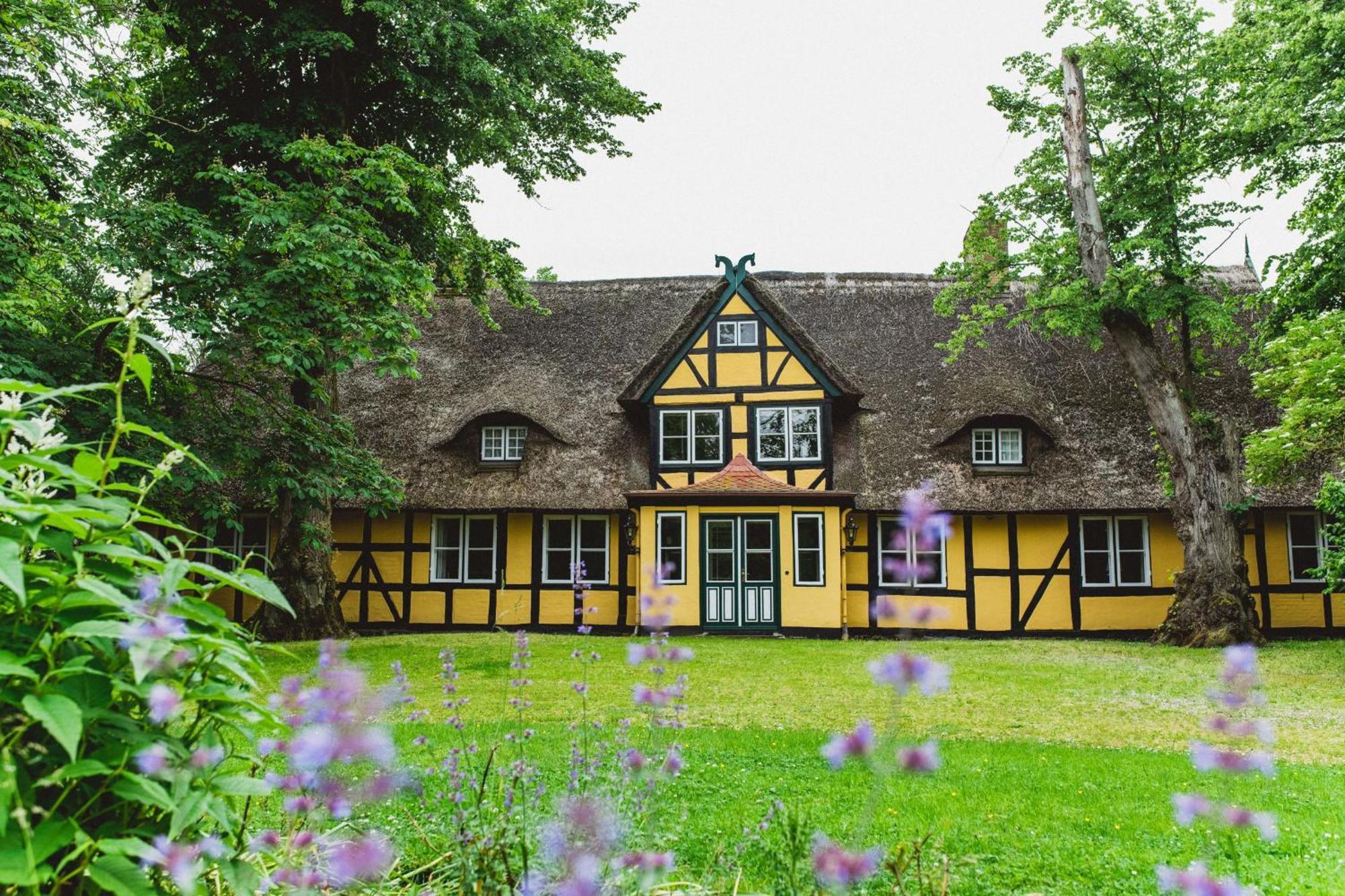 Herrenhaus Gut Dorotheenthal Дамп Экстерьер фото